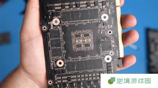 RTX 4090 48GB拆解、实测：噪音吵得耳朵要崩溃了