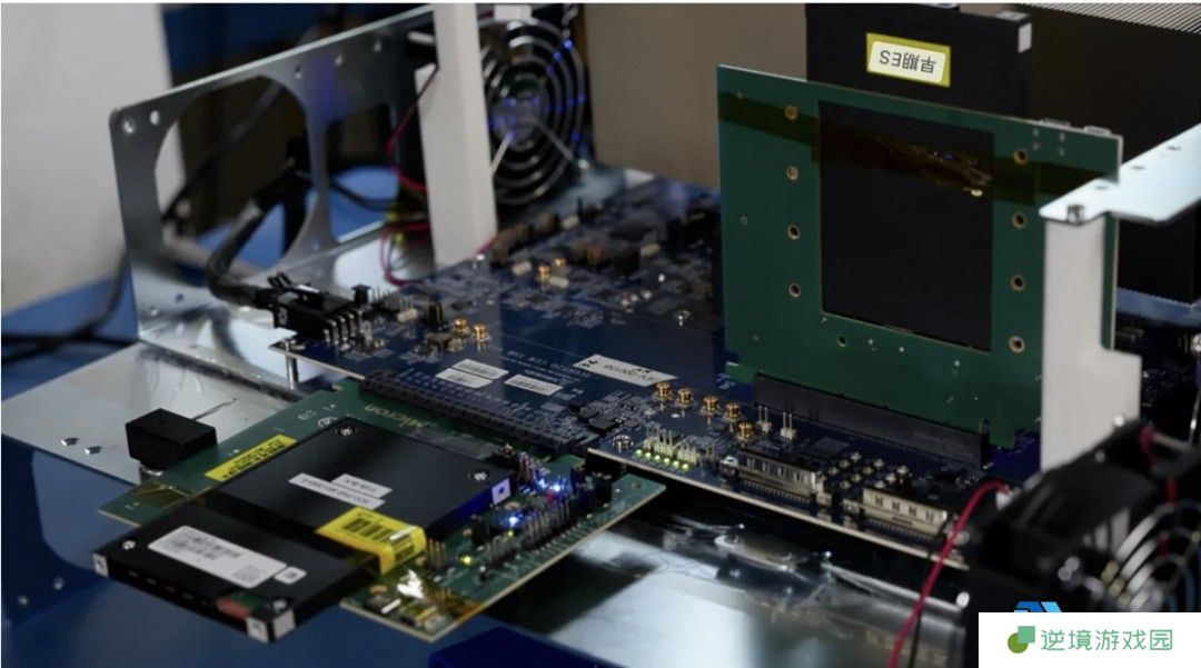 美光与Astera Labs展示首款PCIe 6.0 SSD，速度达27GB/s